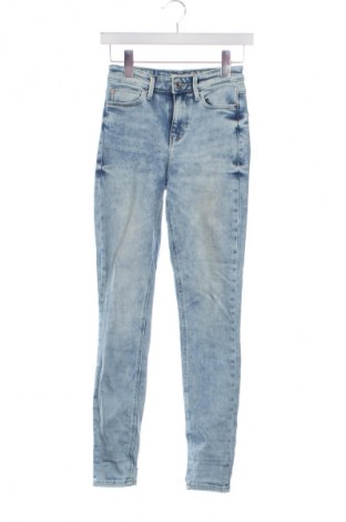 Damskie jeansy Guess, Rozmiar XS, Kolor Niebieski, Cena 172,41 zł