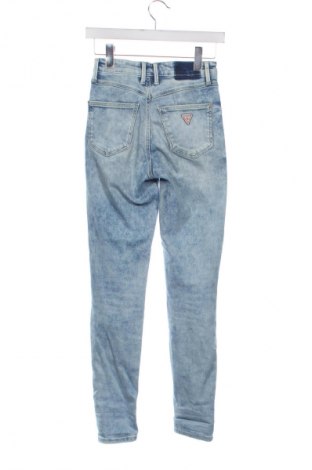 Damskie jeansy Guess, Rozmiar XS, Kolor Niebieski, Cena 172,41 zł