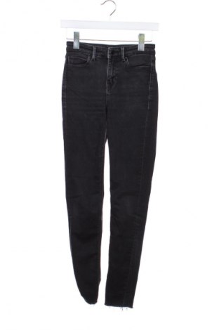 Γυναικείο Τζίν Guess, Μέγεθος XS, Χρώμα Γκρί, Τιμή 38,29 €