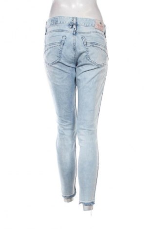 Dámske džínsy  Herrlicher, Veľkosť L, Farba Modrá, Cena  25,95 €