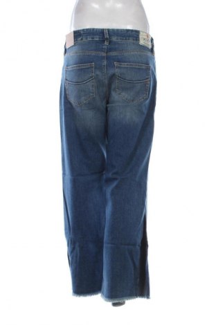 Дамски дънки Herrlicher, Размер M, Цвят Син, Цена 174,99 лв.