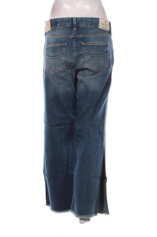 Дамски дънки Herrlicher, Размер M, Цвят Син, Цена 174,99 лв.