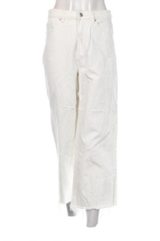 Dámske džínsy  Jay Jays, Veľkosť M, Farba Kremová, Cena  10,95 €