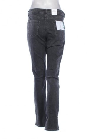 Дамски дънки Mac, Размер M, Цвят Сив, Цена 142,99 лв.