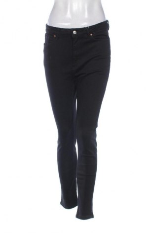 Дамски дънки Mango, Размер M, Цвят Черен, Цена 62,99 лв.