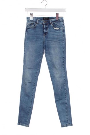 Дамски дънки Mohito, Размер XS, Цвят Син, Цена 29,00 лв.