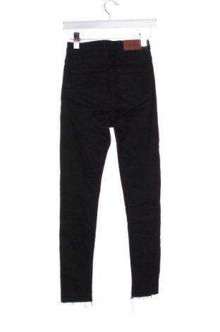Dámske džínsy  NA-KD, Veľkosť XXS, Farba Čierna, Cena  5,95 €
