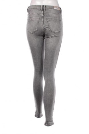 Γυναικείο Τζίν ONLY, Μέγεθος M, Χρώμα Μαύρο, Τιμή 10,99 €