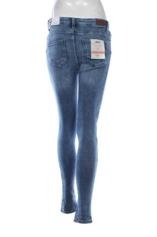 Дамски дънки ONLY, Размер M, Цвят Син, Цена 77,99 лв.