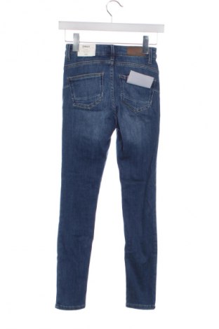 Дамски дънки ONLY, Размер XS, Цвят Син, Цена 77,99 лв.