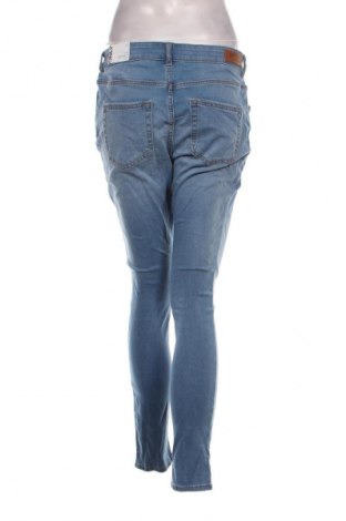 Дамски дънки ONLY, Размер M, Цвят Син, Цена 77,99 лв.