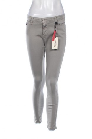 Női farmernadrág Please, Méret L, Szín Bézs, Ár 35 299 Ft