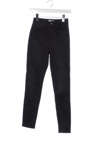 Дамски дънки Pull&Bear, Размер XS, Цвят Сив, Цена 29,15 лв.