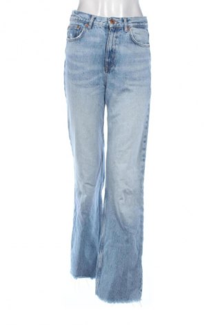 Damskie jeansy Pull&Bear, Rozmiar S, Kolor Niebieski, Cena 67,00 zł