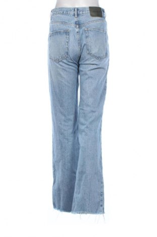 Damskie jeansy Pull&Bear, Rozmiar S, Kolor Niebieski, Cena 67,00 zł