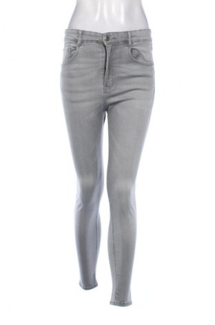 Damen Jeans Pull&Bear, Größe S, Farbe Grau, Preis € 8,99