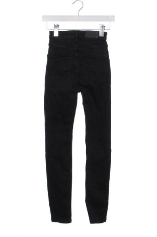 Dámske džínsy  Pull&Bear, Veľkosť XXS, Farba Čierna, Cena  14,77 €