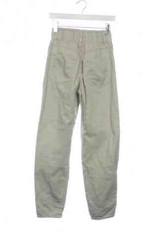 Dámské džíny  Pull&Bear, Velikost XS, Barva Zelená, Cena  369,00 Kč