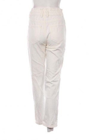 Dámské džíny  Pull&Bear, Velikost S, Barva Bílá, Cena  367,00 Kč