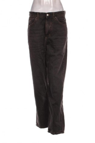 Дамски дънки Pull&Bear, Размер S, Цвят Кафяв, Цена 27,99 лв.
