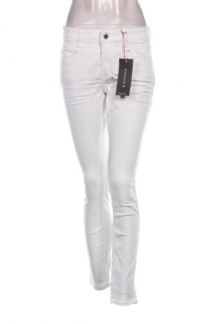 Női farmernadrág Rosner, Méret M, Szín Fehér, Ár 35 299 Ft