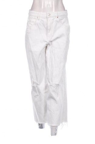 Дамски дънки Sinsay, Размер M, Цвят Бял, Цена 28,88 лв.