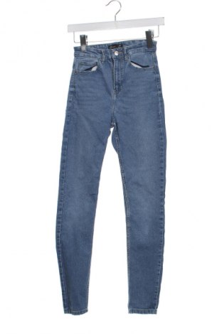 Dámské džíny  Sinsay, Velikost XS, Barva Modrá, Cena  367,00 Kč