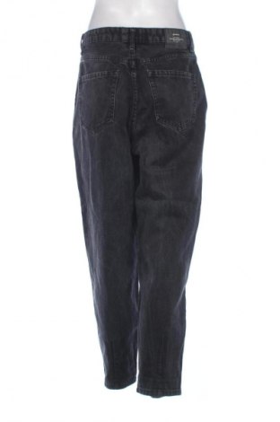 Dámske džínsy  Stradivarius, Veľkosť L, Farba Čierna, Cena  14,83 €