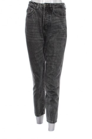 Дамски дънки Stradivarius, Размер S, Цвят Черен, Цена 19,99 лв.