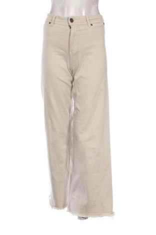 Dámske džínsy  Stradivarius, Veľkosť S, Farba Béžová, Cena  14,83 €