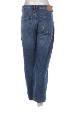 Damskie jeansy Stradivarius, Rozmiar XL, Kolor Niebieski, Cena 66,39 zł