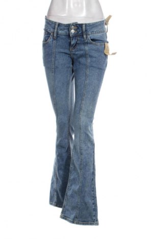 Дамски дънки Terranova, Размер M, Цвят Син, Цена 31,99 лв.