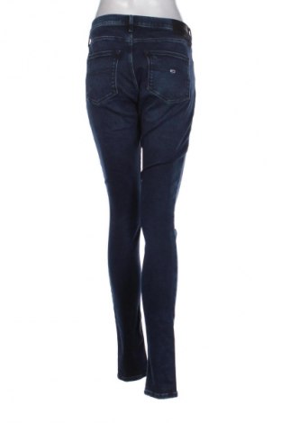 Дамски дънки Tommy Jeans, Размер M, Цвят Син, Цена 102,81 лв.