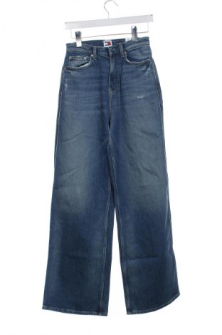 Дамски дънки Tommy Jeans, Размер XS, Цвят Син, Цена 134,99 лв.