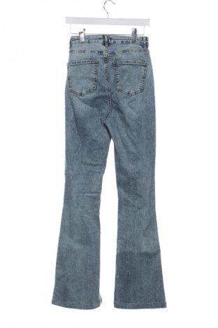 Blugi de femei Trendyol, Mărime S, Culoare Albastru, Preț 108,00 Lei