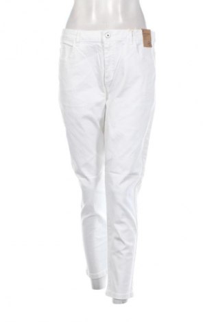 Дамски дънки Unbranded, Размер XXL, Цвят Бял, Цена 15,99 лв.