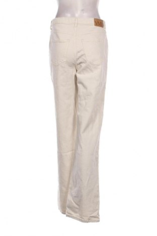 Blugi de femei Vero Moda, Mărime M, Culoare Ecru, Preț 243,99 Lei