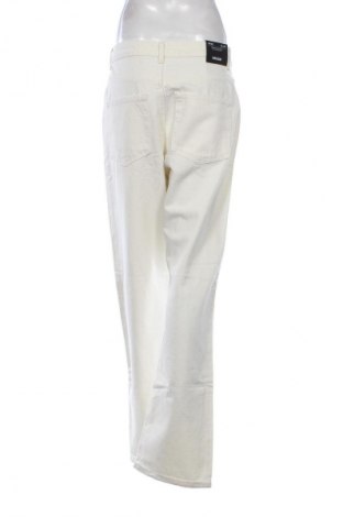 Damskie jeansy Weekday, Rozmiar XL, Kolor Biały, Cena 213,79 zł