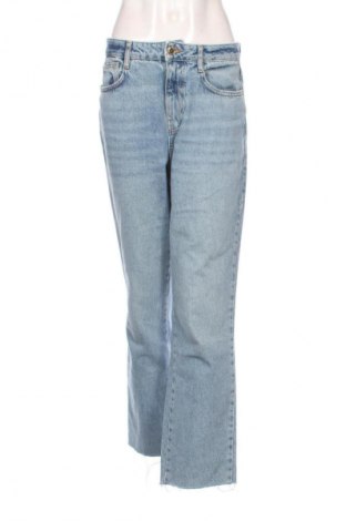 Дамски дънки Zara, Размер M, Цвят Син, Цена 27,37 лв.