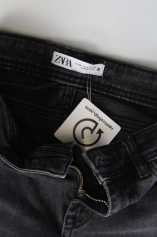 Дамски дънки Zara, Размер S, Цвят Черен, Цена 18,99 лв.