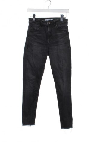 Дамски дънки Zara, Размер S, Цвят Черен, Цена 18,99 лв.