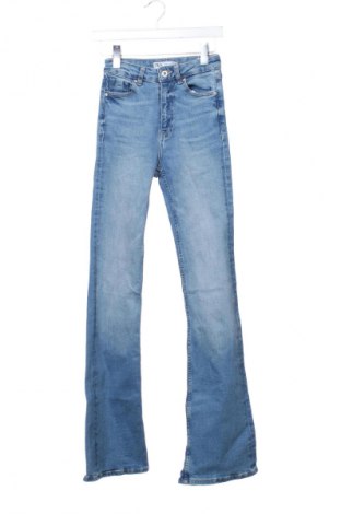 Dámske džínsy  Zara, Veľkosť XS, Farba Modrá, Cena  13,80 €