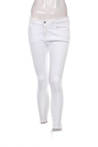 Damskie jeansy Zara, Rozmiar M, Kolor Biały, Cena 62,07 zł