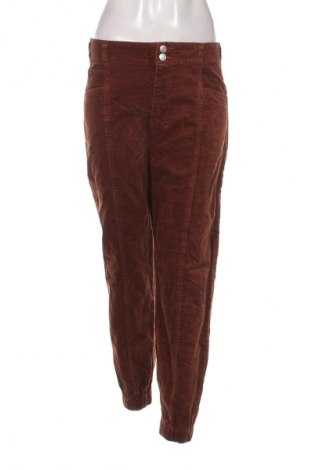 Pantaloni de velvet de femei ONLY, Mărime M, Culoare Maro, Preț 21,99 Lei