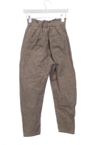 Damen Cordhose Zara, Größe XS, Farbe Grün, Preis € 11,99