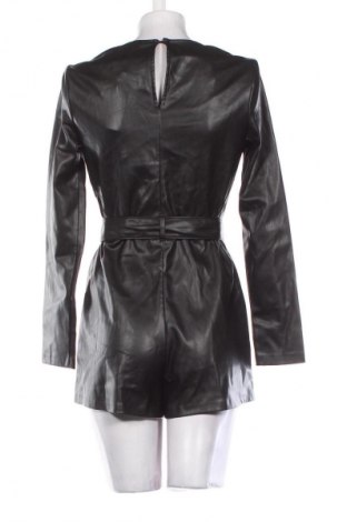 Damski krótki kombinezon Bershka, Rozmiar M, Kolor Czarny, Cena 142,53 zł