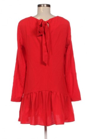 Kurzer Damenoverall Zara, Größe M, Farbe Rot, Preis 42,28 €