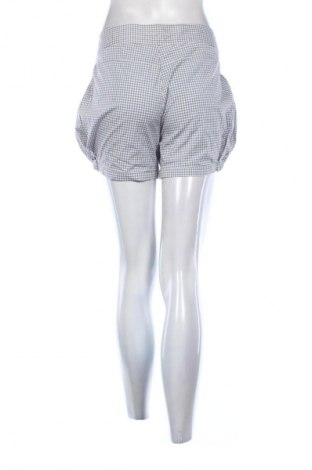 Дамски къс панталон AMY GEE, Размер L, Цвят Многоцветен, Цена 77,00 лв.