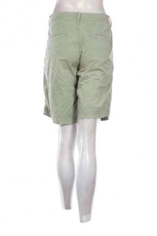 Дамски къс панталон Amisu, Размер M, Цвят Зелен, Цена 15,99 лв.