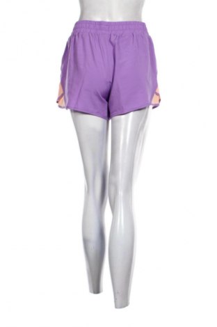 Дамски къс панталон Bench, Размер S, Цвят Лилав, Цена 37,99 лв.
